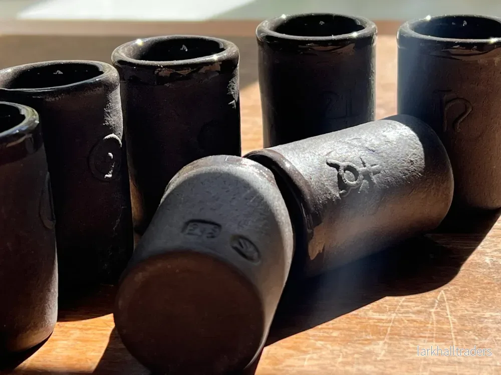 Set om 7 Alkemisk Planet Keramik Shotglas