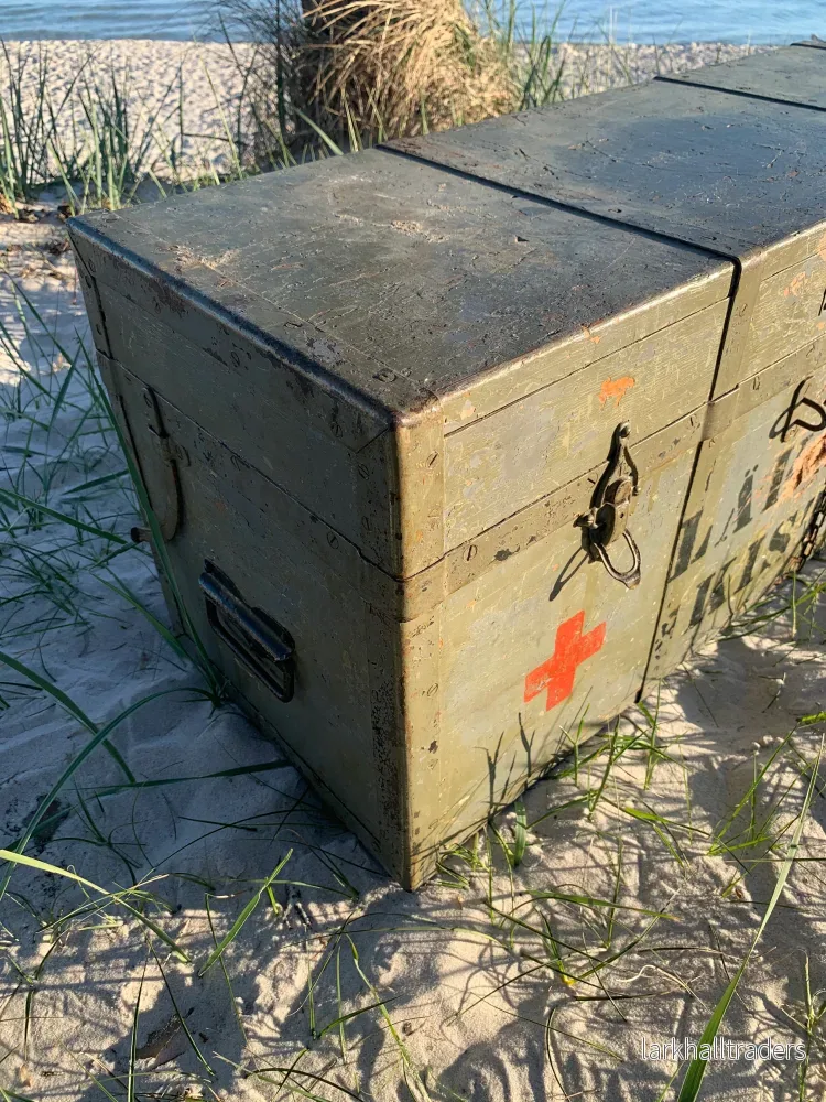 Stor rå Röda Kors-låda med lock - Bild 2