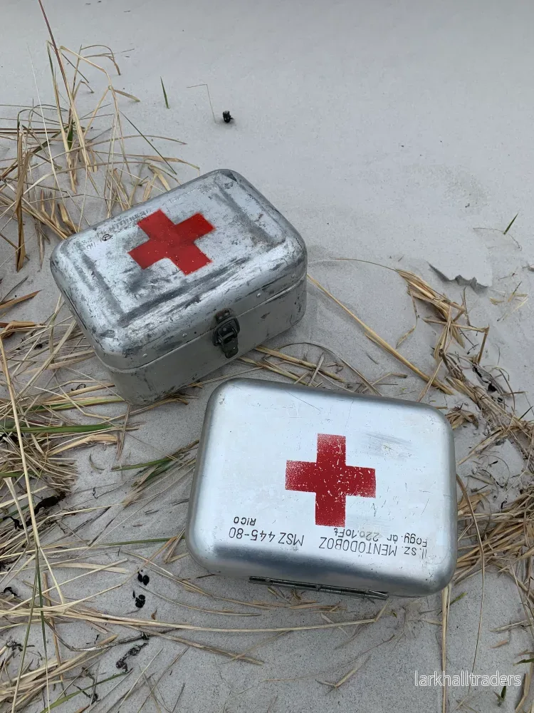 Röda korset box – Priset är pr PCS.