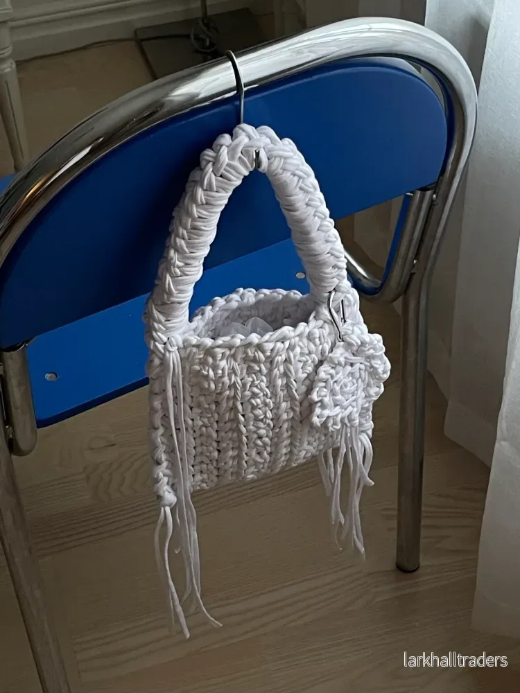 Molnväska Liten – Ljus Vit - Bild 2