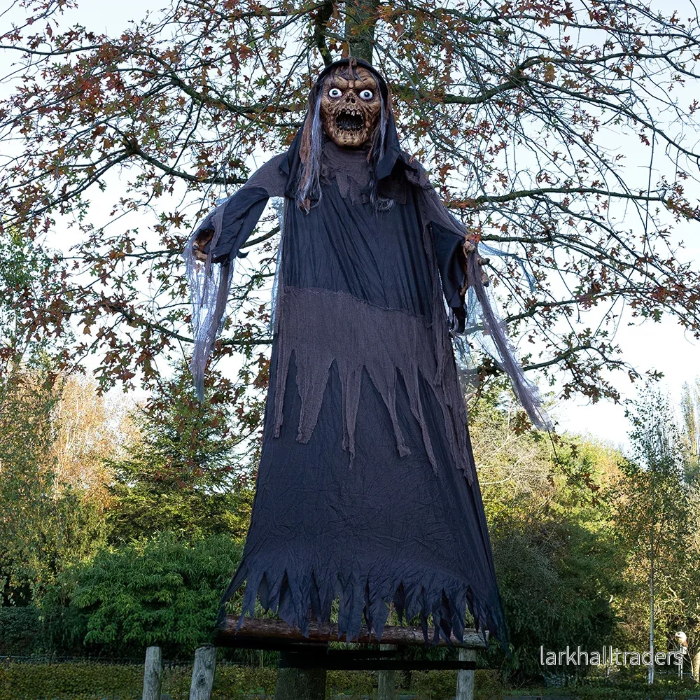Prop, giant zombie witch 350 cm