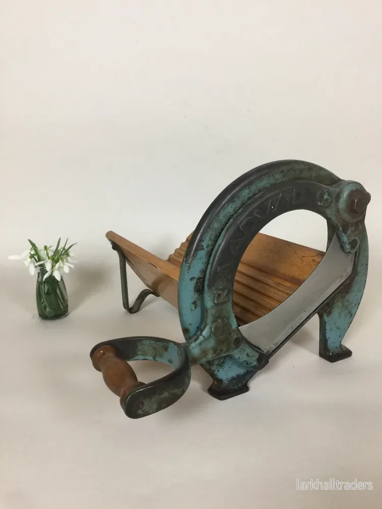 Brödskärare med en helt unik patina - Bild 3