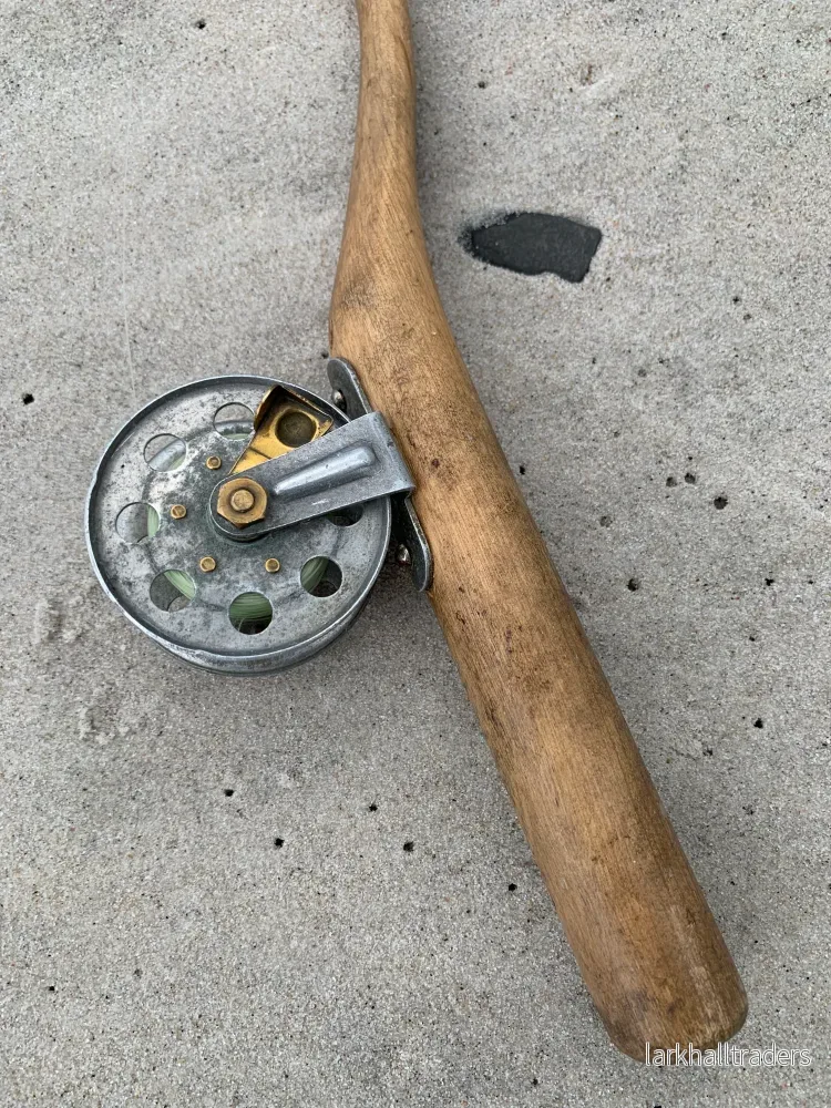 Gammalt franskt fiskespö med hjul - Bild 3