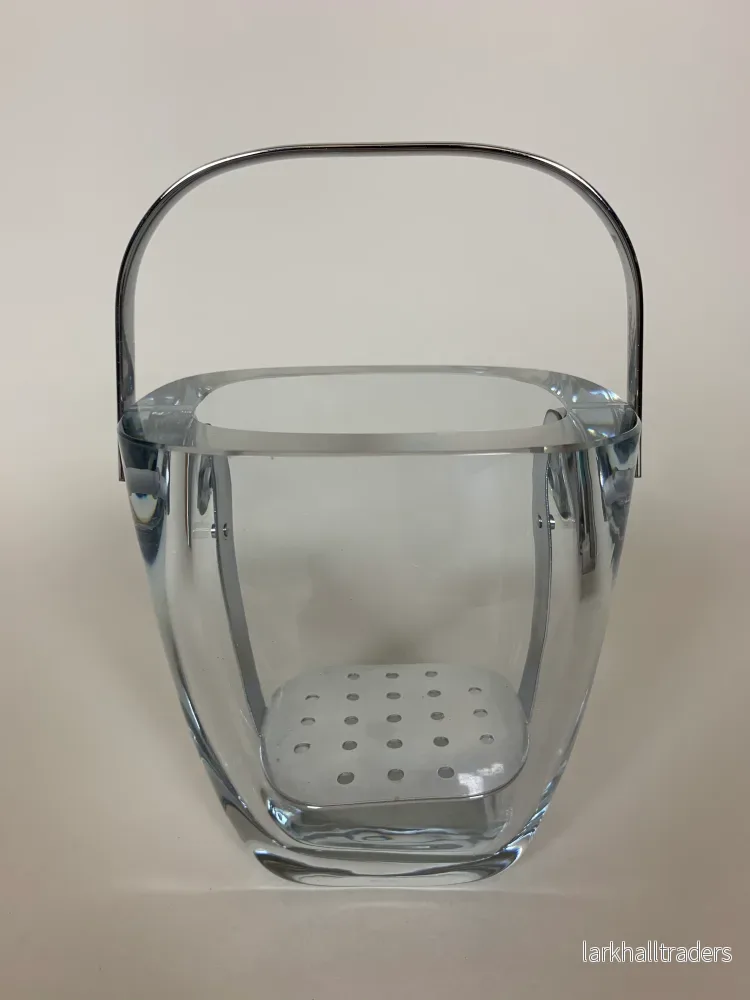 Vacker ishink i glas Vacker ishink i glas