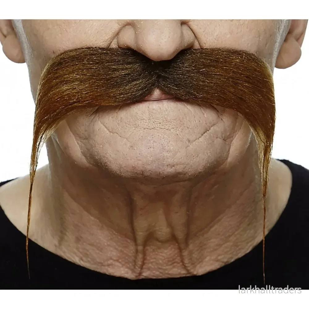 Mustasch, outlaw brun Mustasch, outlaw brun
