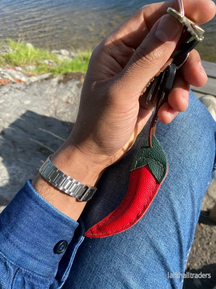 Nyckelring, väskberlock chilli i italienskt läder Nyckelring, väskberlock chilli i italienskt läder