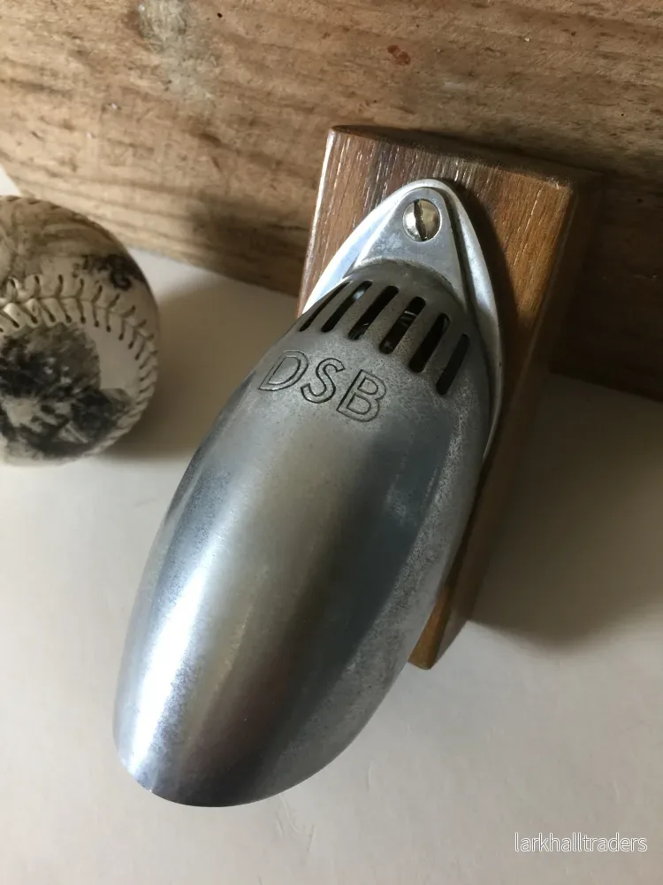 DSB-lampa från en gammal sovkupé i ett tåg - Bild 2