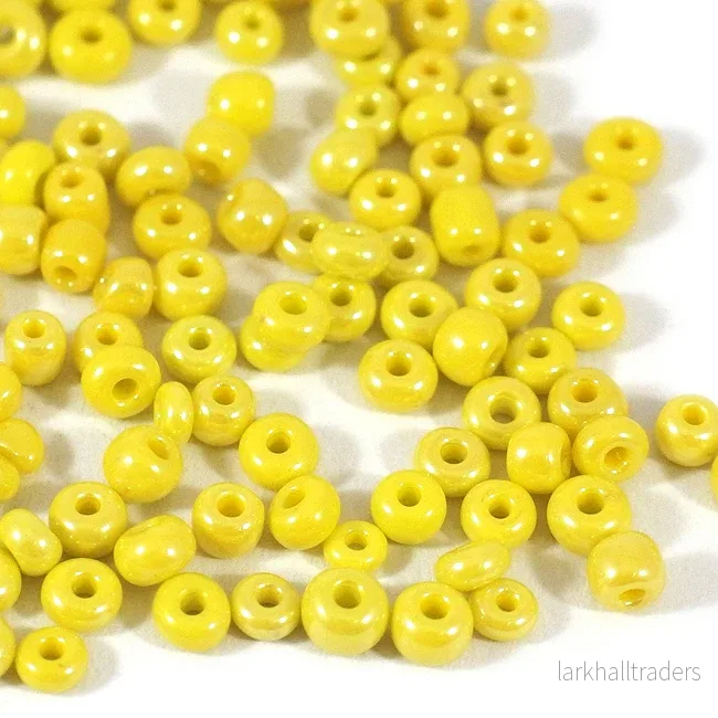 Seed Beads, 4mm, lustered gul, 30g Seed Beads, 4mm, lustered gul, 30g