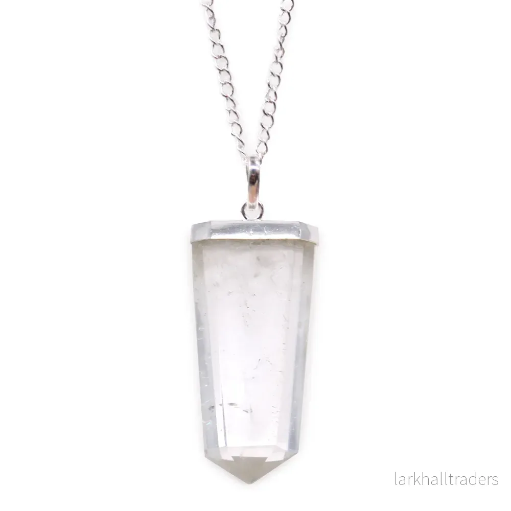 Halsband med bergkristall – platt kristallspets