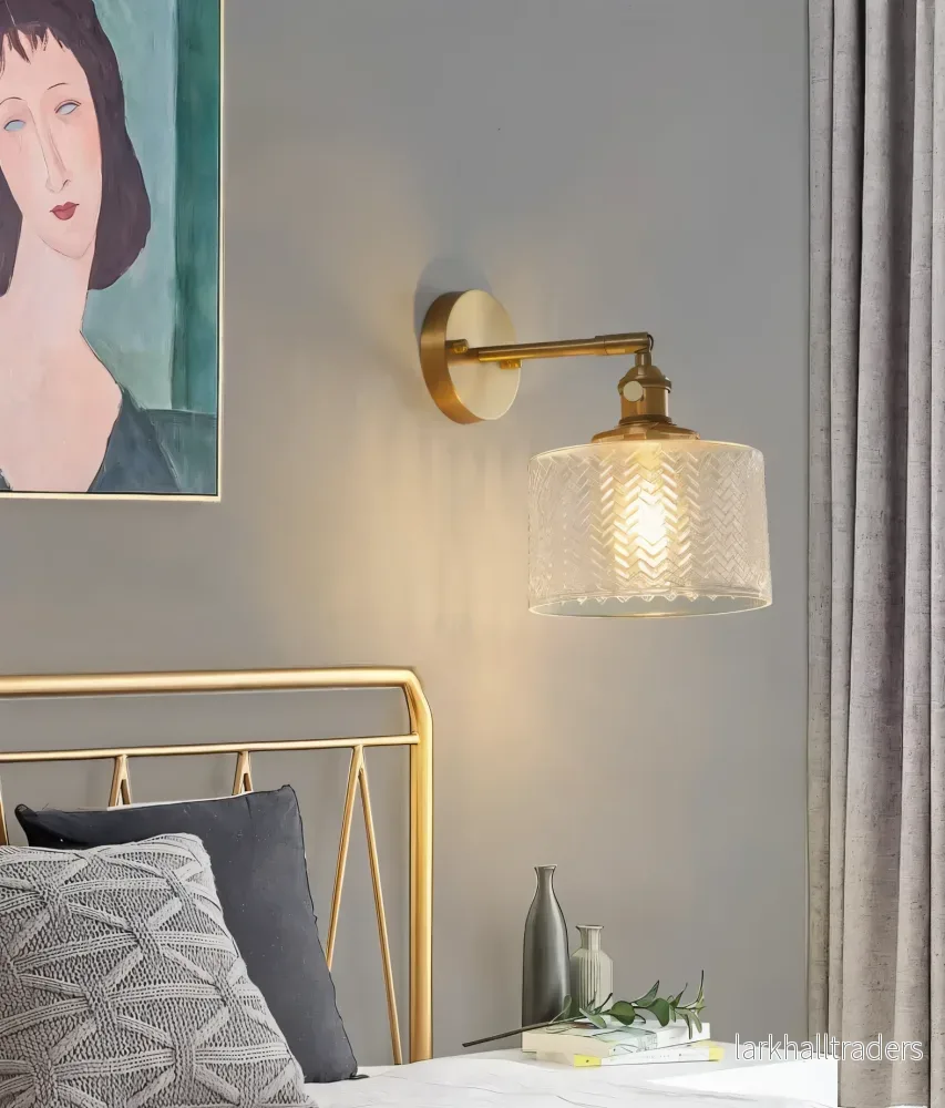 ZigLume – Nordisk Vägglampa i Klart eller Grönt Vågmönstrat Glas med Kopparfäste - Bild 3