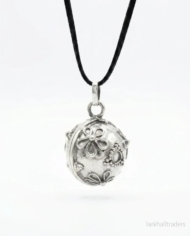 Halsband med änglaklocka i 925 silver – tro, 12 mm Halsband med änglaklocka i 925 silver – tro, 12 mm