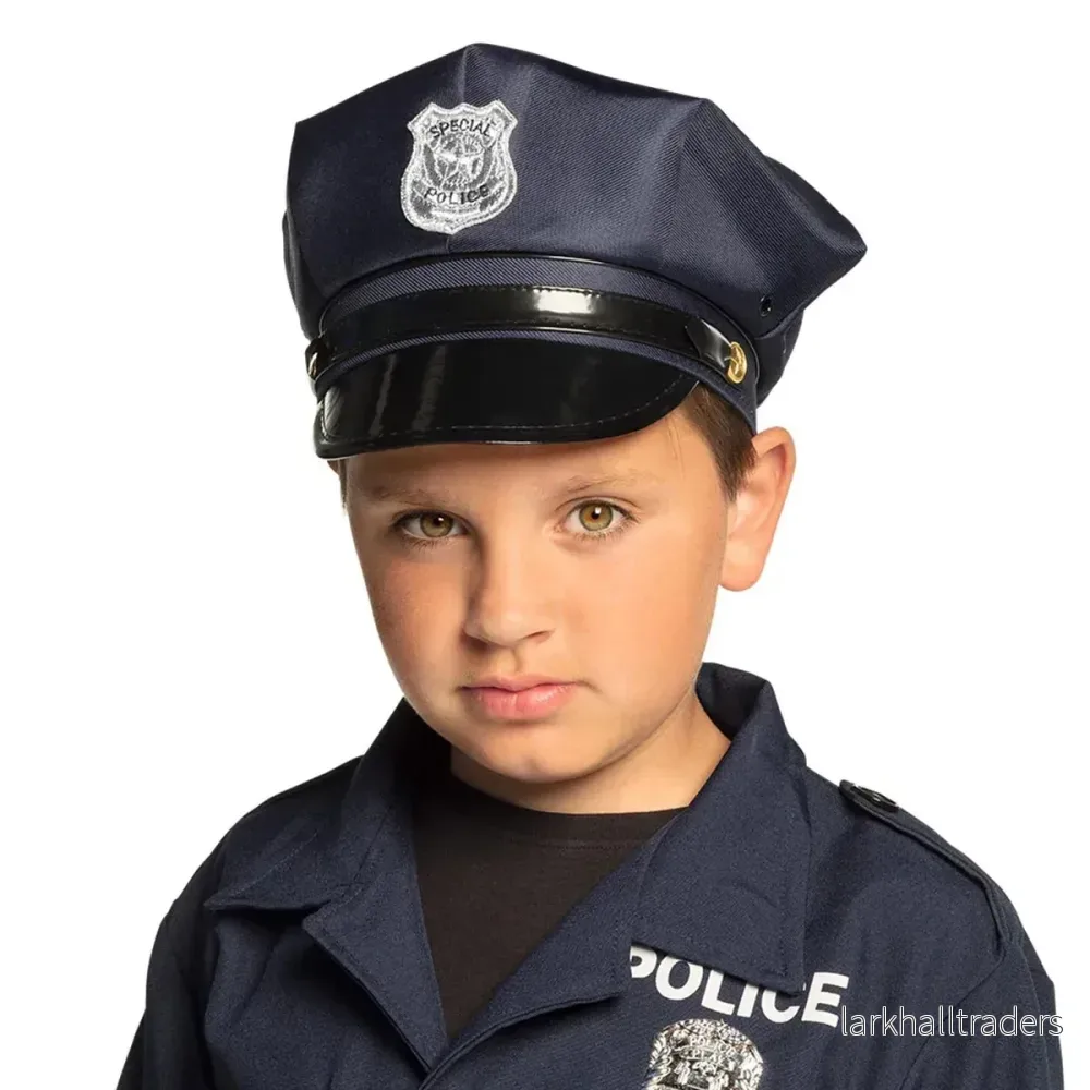 Polishatt barn, special police