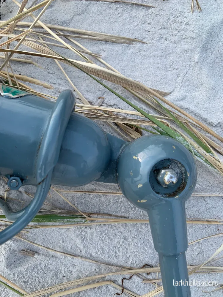 Jieldé vägglampa i grått med mycket patina - Bild 2