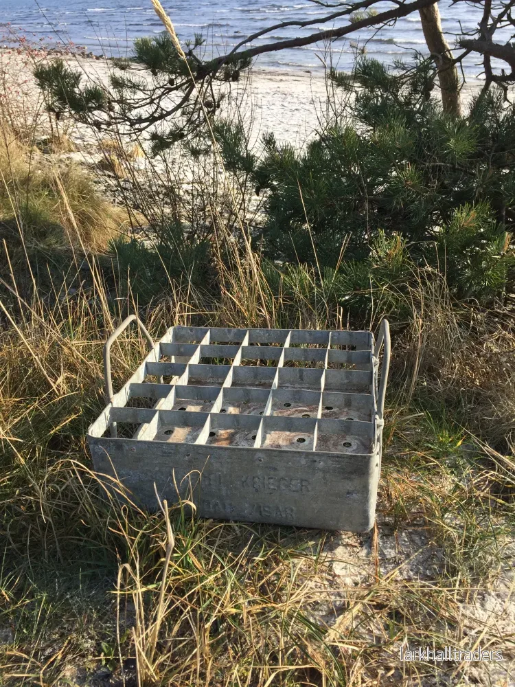 Rå och läcker öllåda i metall - Bild 2
