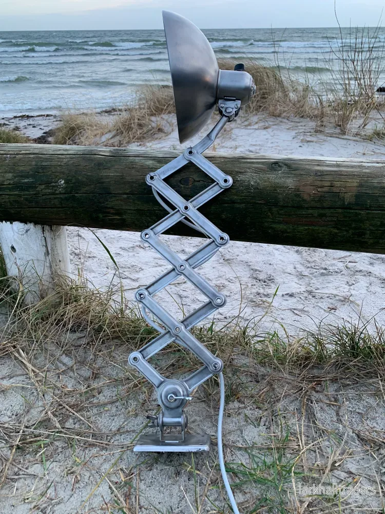 Kaiser Idell 6718 – råversion Kaiser Idell 6718 – råversion