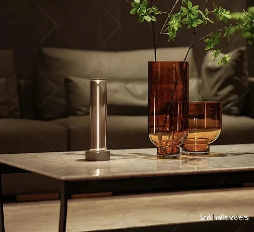 LumoTouch – Dimbar svart bordslampa med touchkontroll och modern LED-design - Bild 2