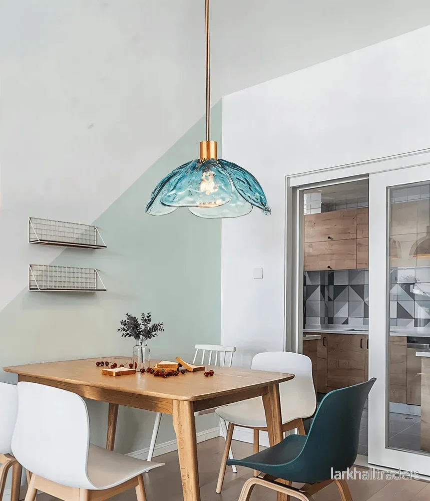 Luméa Bloom – Färgglad Blommig Glaspendellampa i LED-design - Bild 3