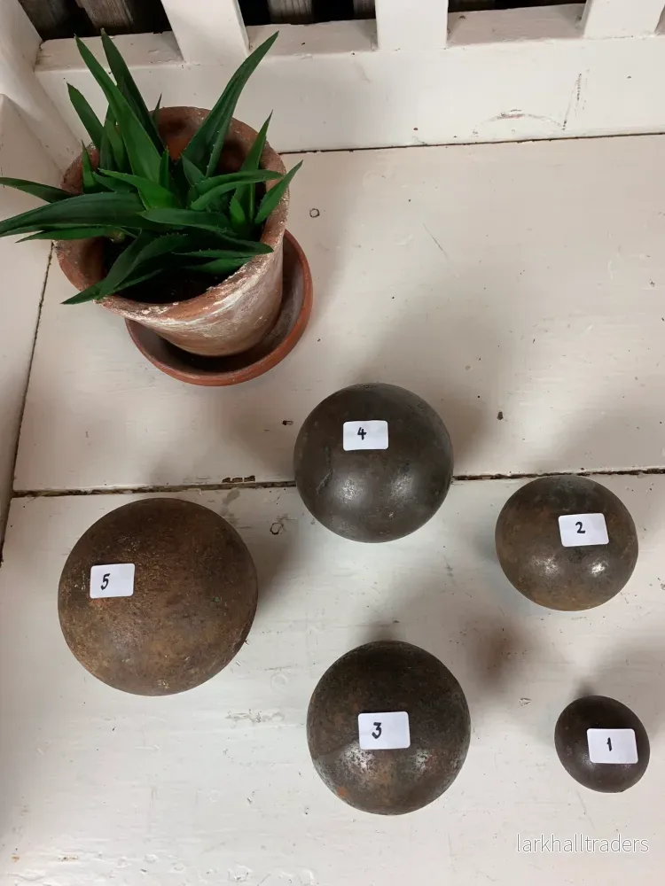 Tungmetallkula för senapsproduktion – nr 4 på foto