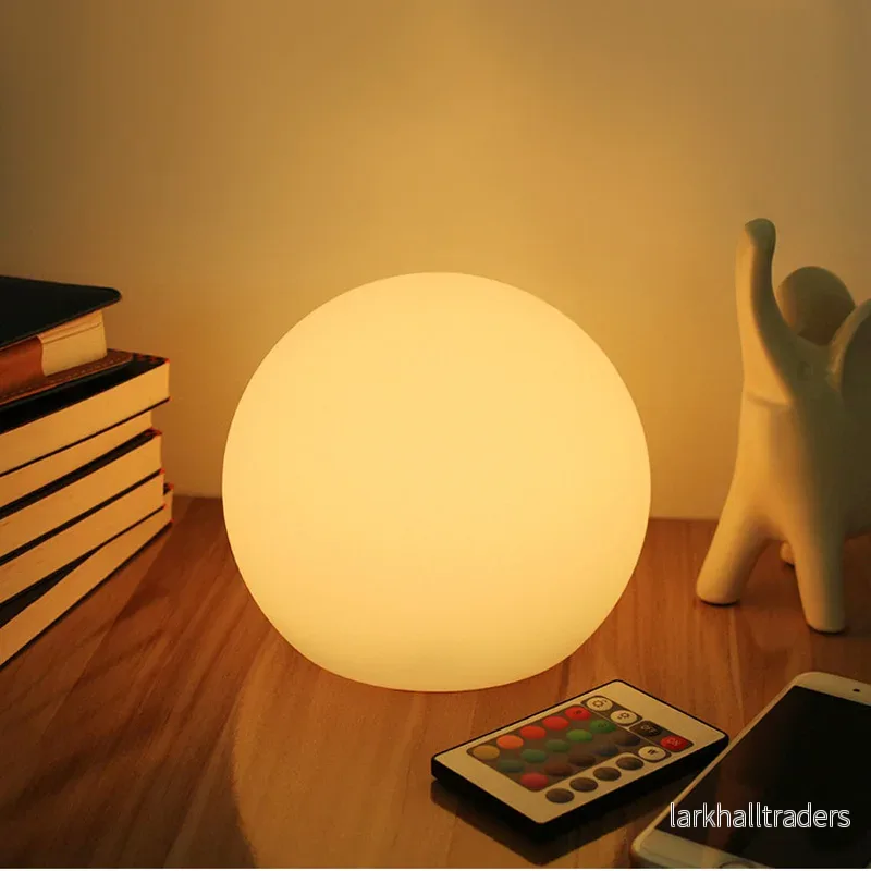 Luni – Klotformad LED Bordslampa med 16 Färger & Uppladdningsbar Design - Bild 3