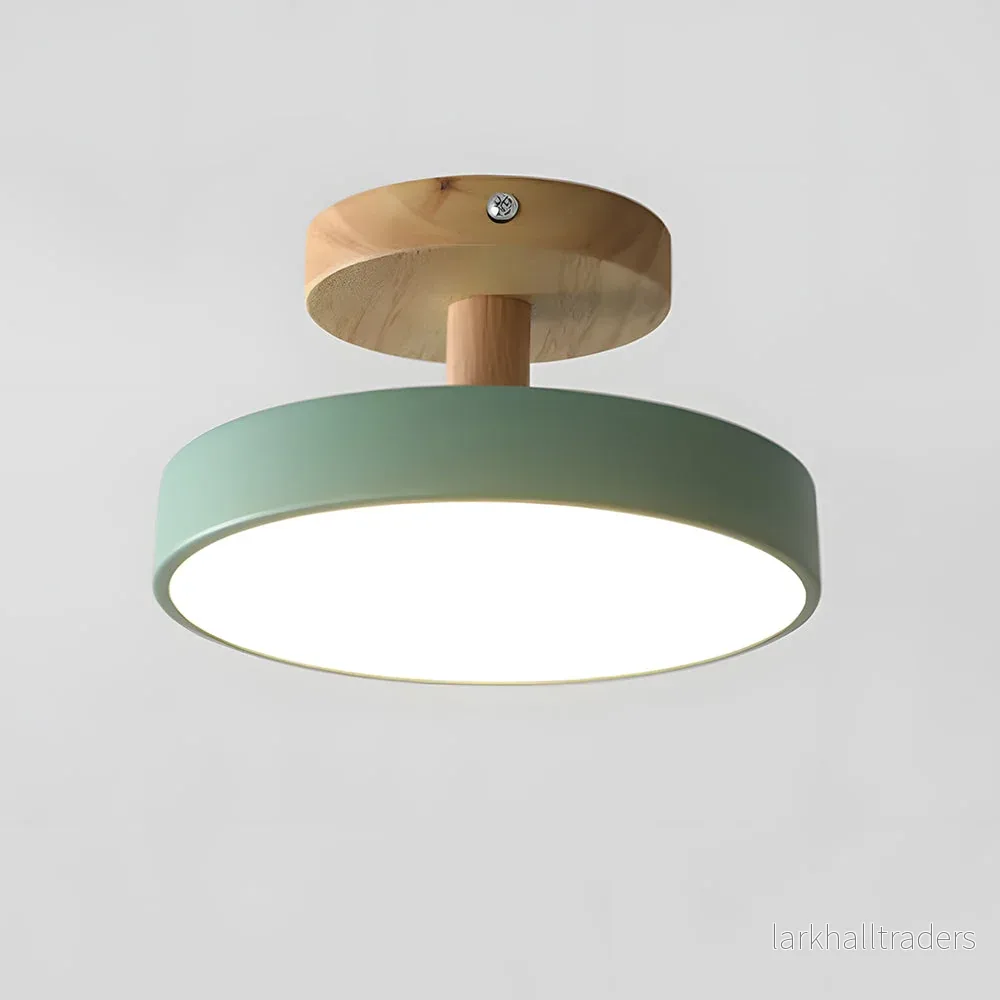 Nörd – Skandinavisk taklampa med träbas och mjuk pastellfärgad design
