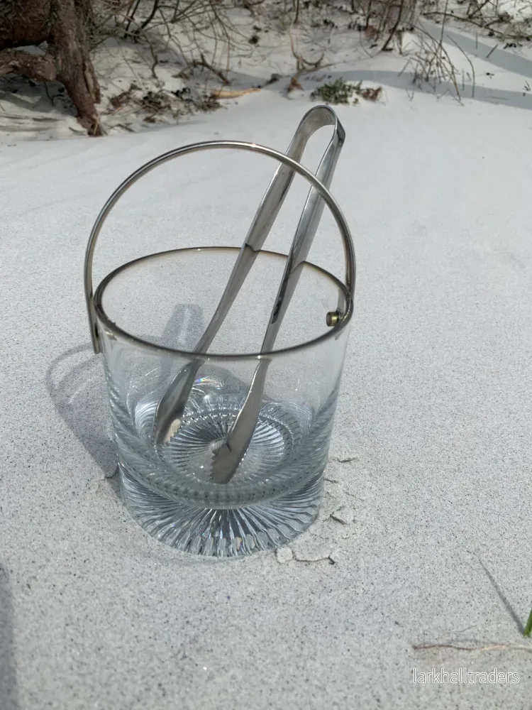 Kosta Boda Ishink med tång Kosta Boda Ishink med tång