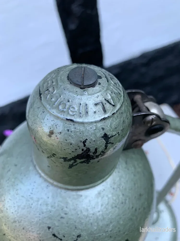 Vacker Kaiser Idell i grönaktig hammarlack - Bild 3