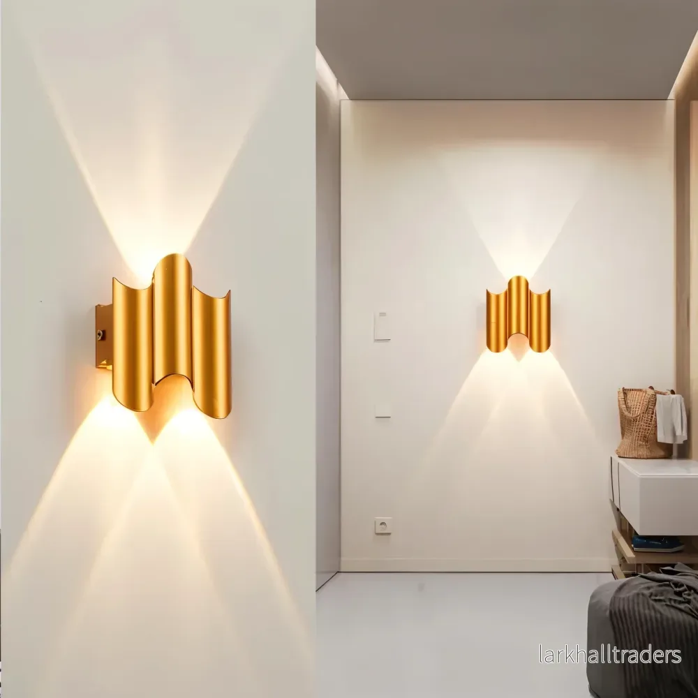 LuxeRay – Svart & Guld Vägglampa i Modern LED-design - Bild 3