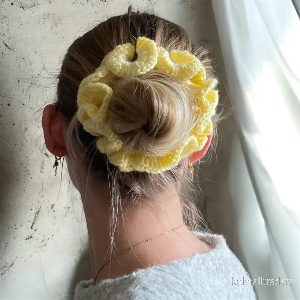 Gul och vit scrunchie Gul och vit scrunchie