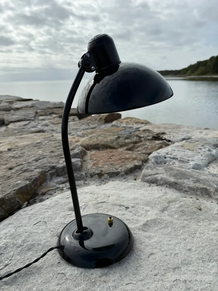 Kaiser Idell 6556 – Svart Kaiser Idell 6556 – Svart