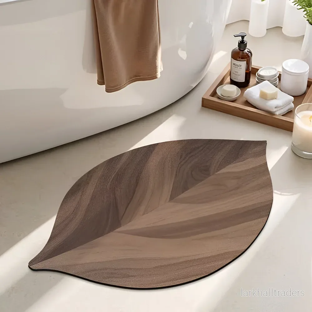 Leafora – Oval Badrumsmatta i Naturfärgat Lövverk, Halkfri & Vattenabsorberande Leafora – Oval Badrumsmatta i Naturfärgat Lövverk, Halkfri & Vattenabsorberande