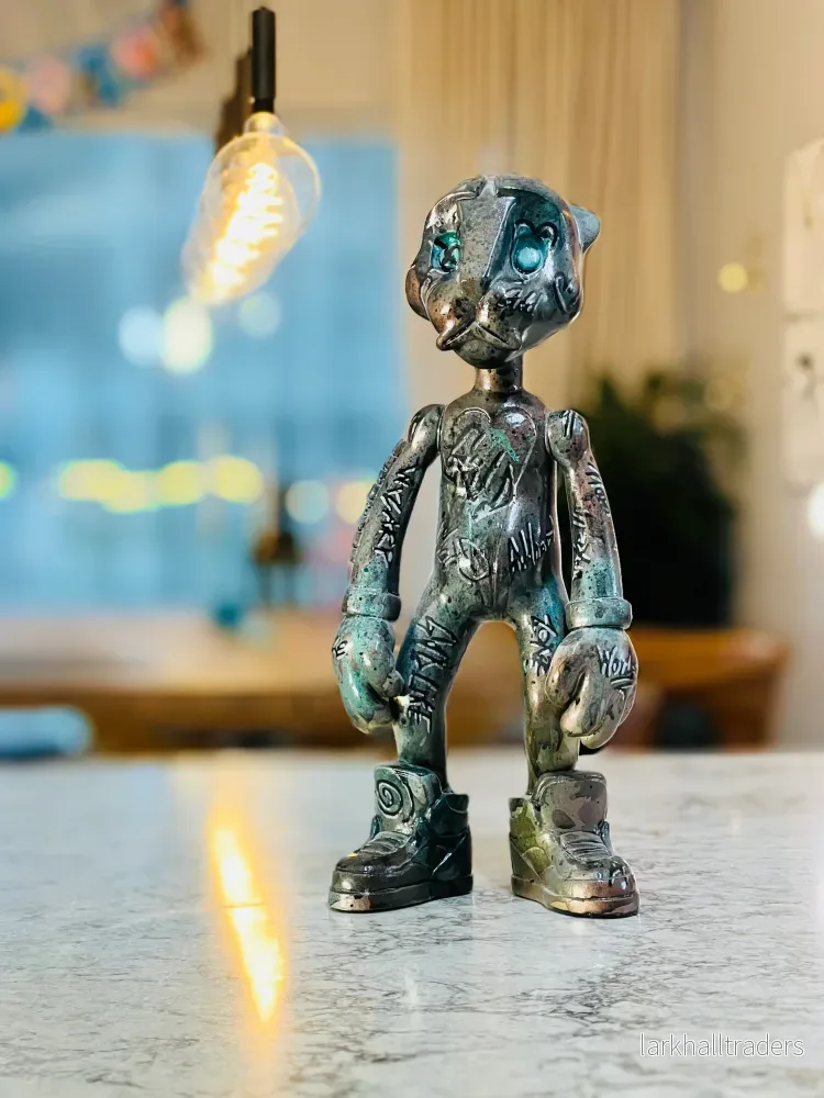 Graffiti Goldie Skulptur