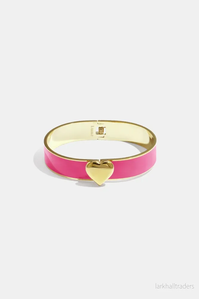 Emaljerat armband med hjärtdetalj Emaljerat armband med hjärtdetalj