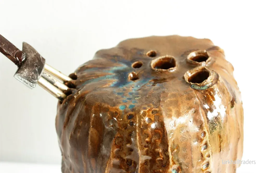 Stengodskeramik skulptur: Stuck in the past - Bild 2