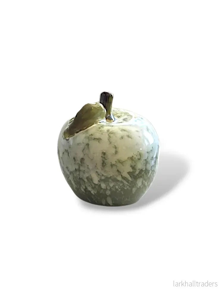 Dekorativt äpple – grön/vit melerad finish Dekorativt äpple – grön/vit melerad finish