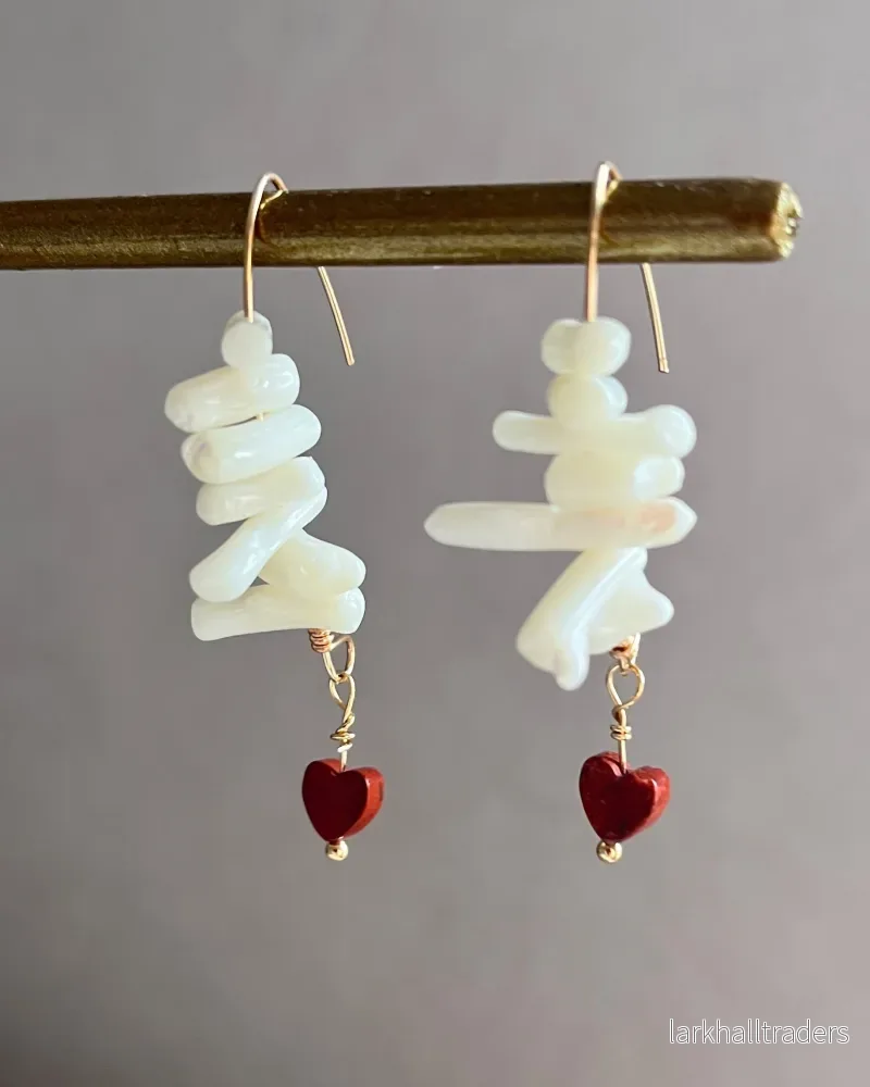 Vit Coral & Red Jasper Örhängen