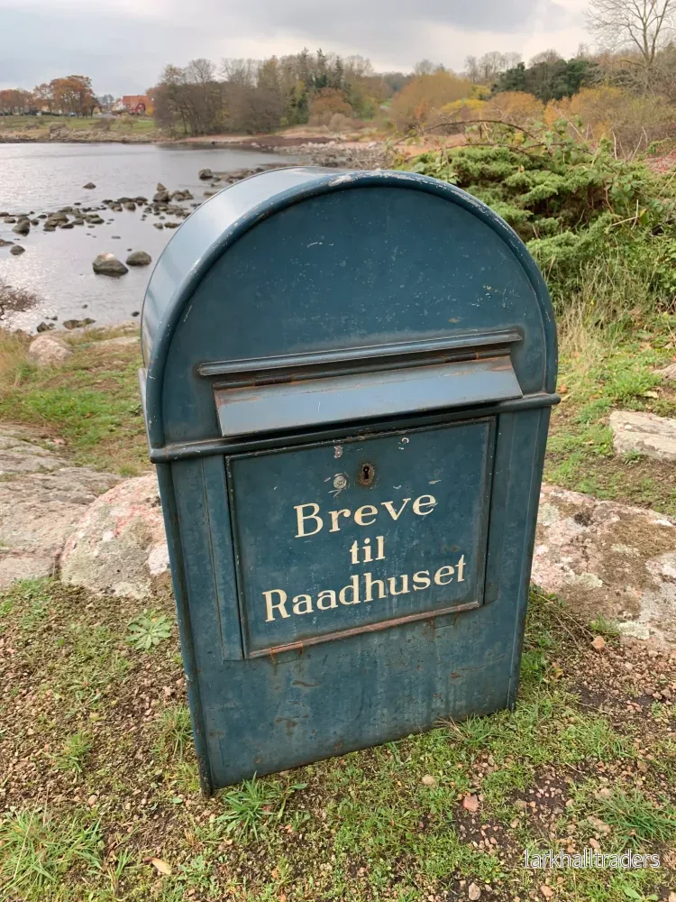 Brevlåda i välkänd design