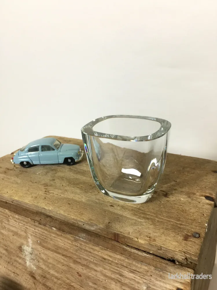 Vacker gammal glasvas - troligen från Strömbergshyttan i Sverige - Bild 3