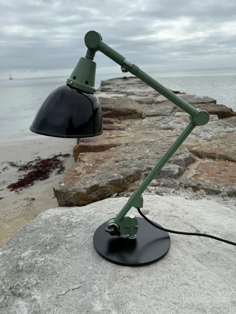 Midgaard bordslampa – Designad av Curt Fischer Midgaard bordslampa – Designad av Curt Fischer