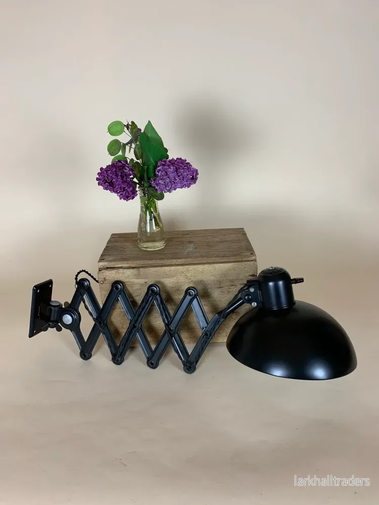 Kaiser Idell saxlampa – Svart Kaiser Idell saxlampa – Svart