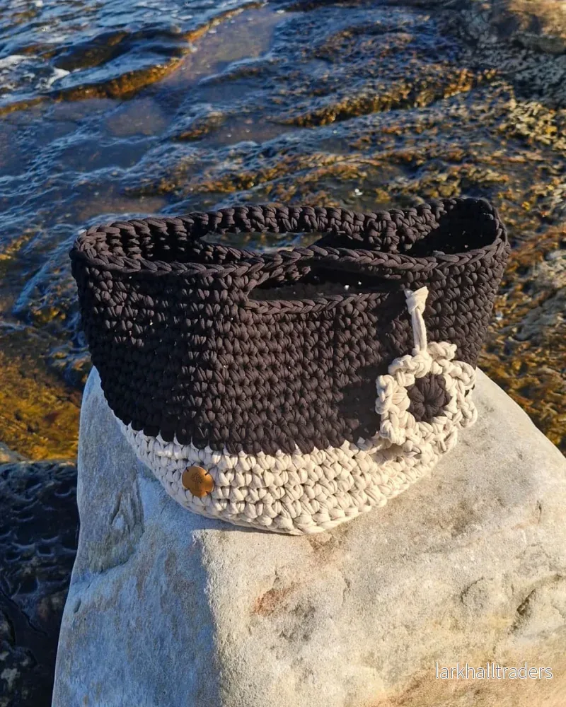 Virkad väska Ink & Ivory Bag