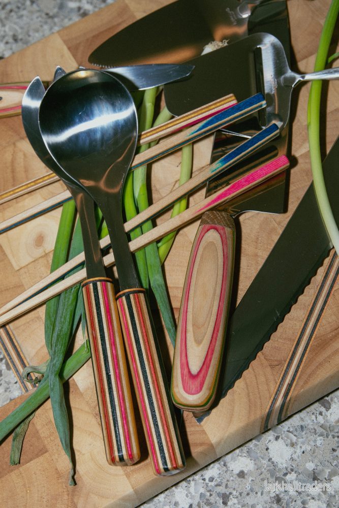 Ätpinnar - återvunnet skateboard - Bild 3