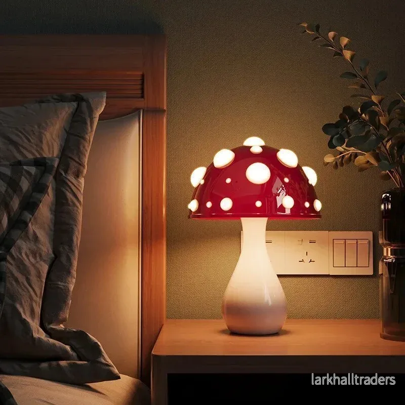 Amanita – Dimbart LED-bordslampa med varmvit belysning - Bild 2