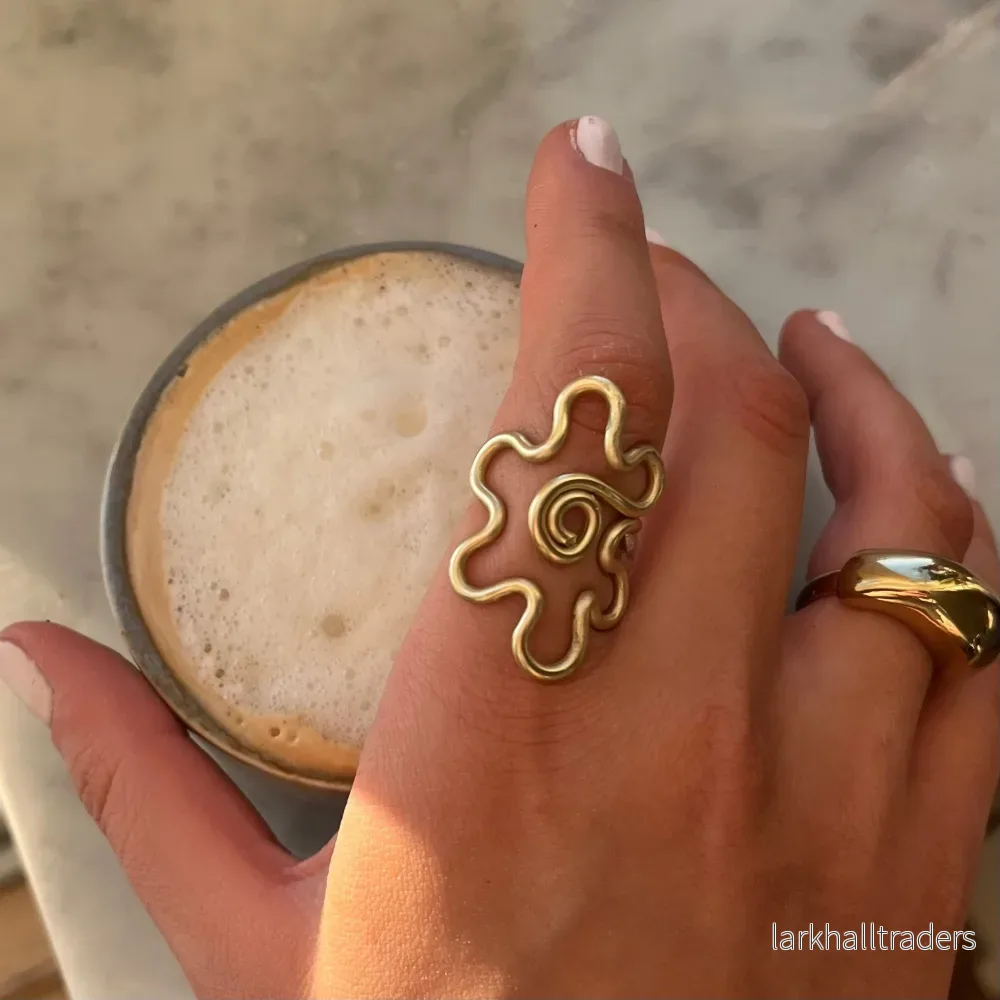 Ring, Flower – Gold Ring, Flower – Gold