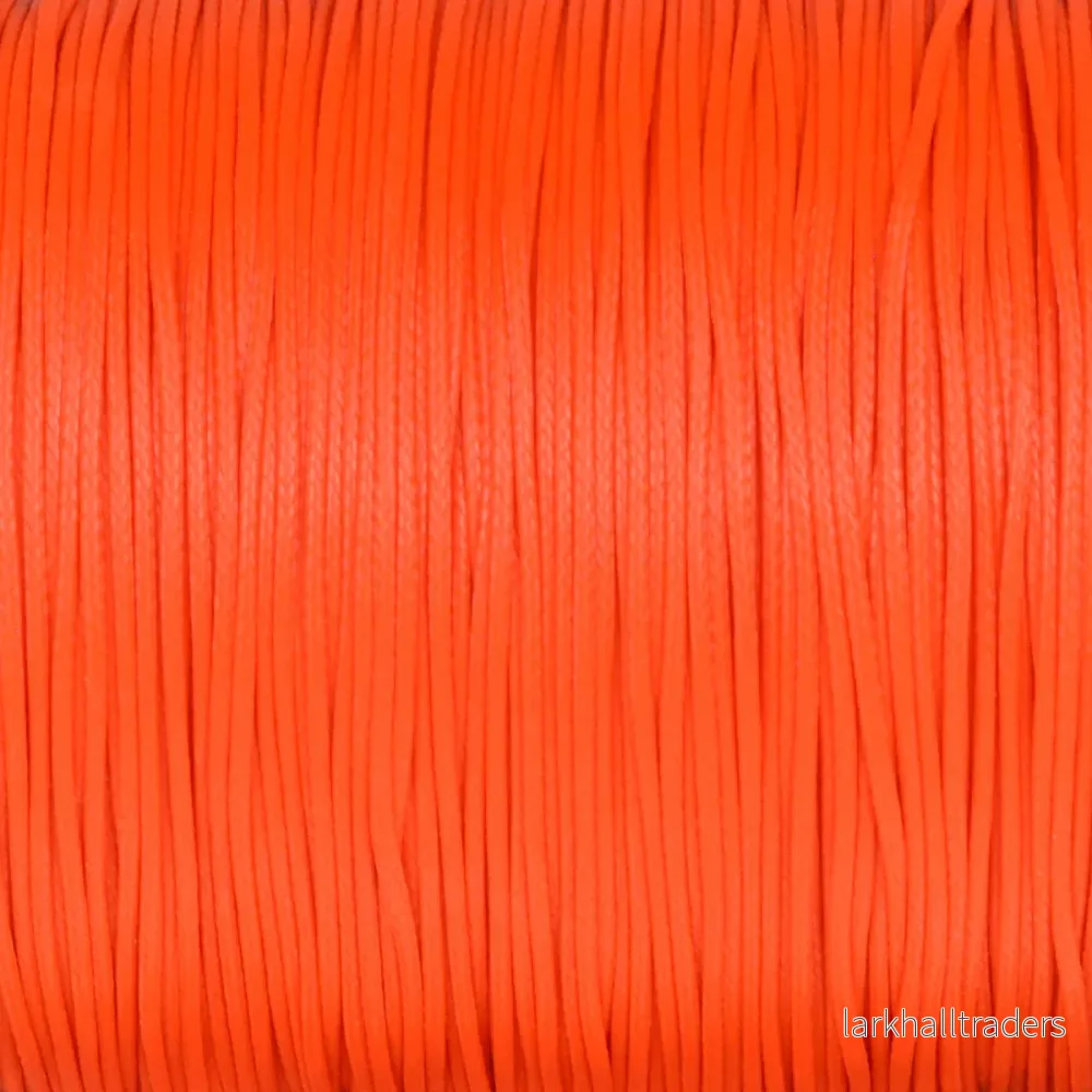 Vaxat polyestersnöre, knallorange, 0,6mm, 10m Vaxat polyestersnöre, knallorange, 0,6mm, 10m