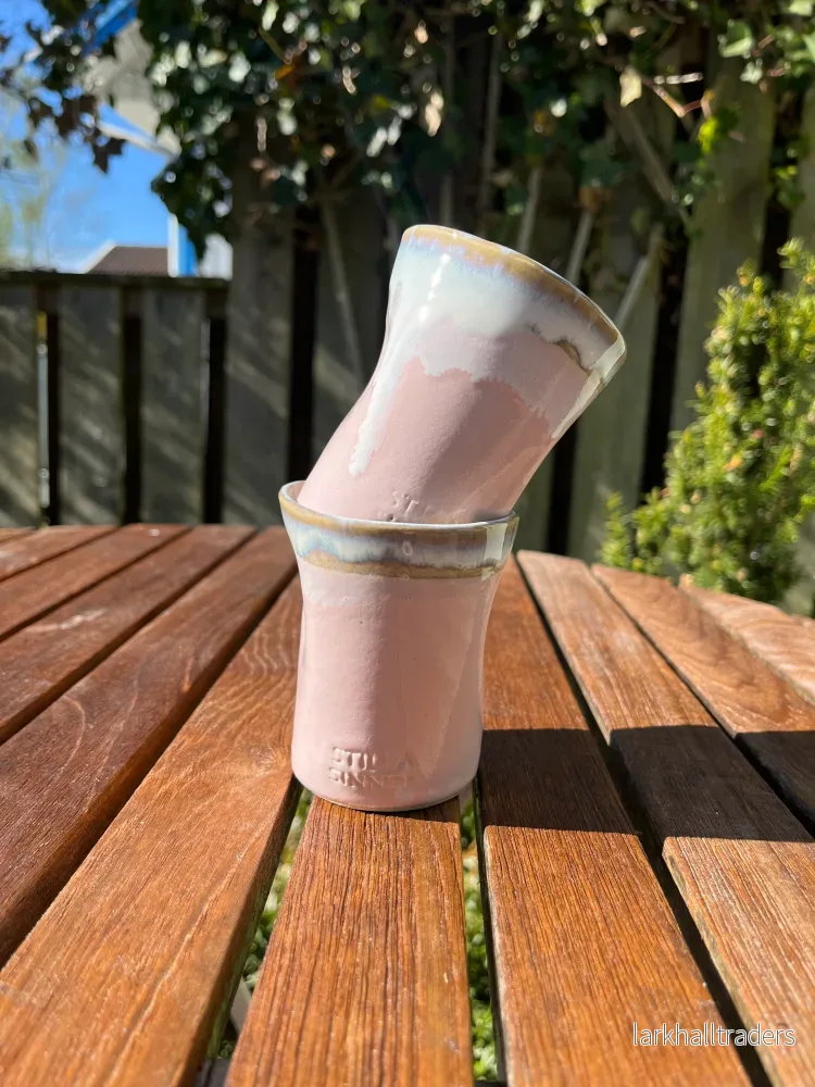 Handgjord Kopp – Rosa/Vit (Mellan)