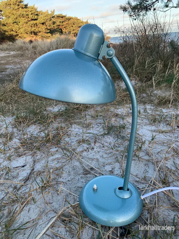 Kaiser Idell 6556 - Blå hammarlack