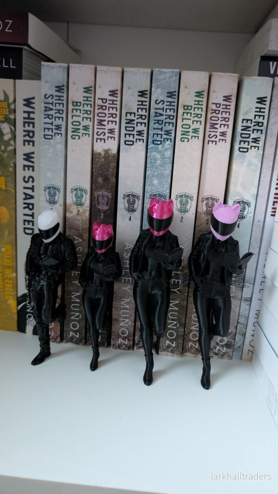 Hyllfigur - Reading Biker Girl Small - Bild 3