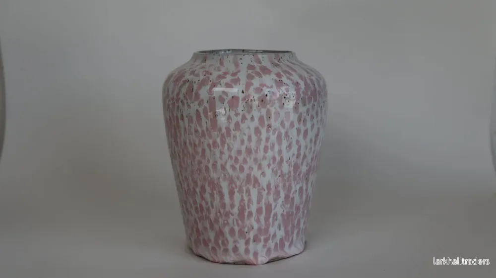 Handgjord keramik vas med handmålade rosa prickar Handgjord keramik vas med handmålade rosa prickar