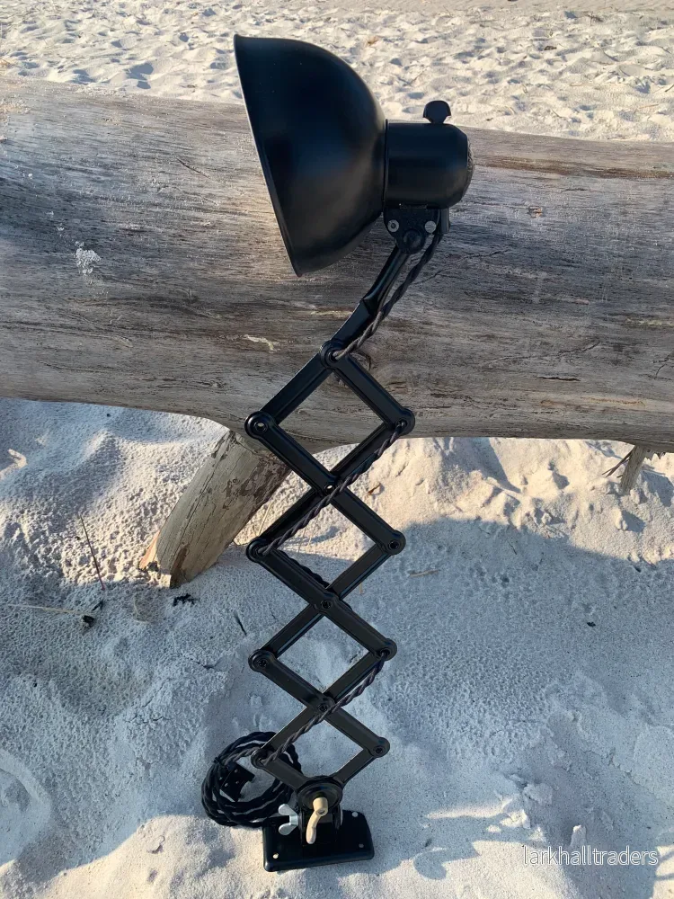 Kaiser Idell 6718 saxlampa – Svart Kaiser Idell 6718 saxlampa – Svart