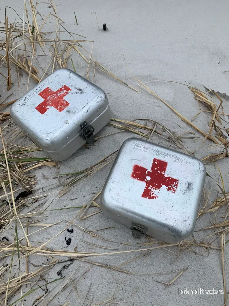 Röda korset box – Priset är pr PCS.